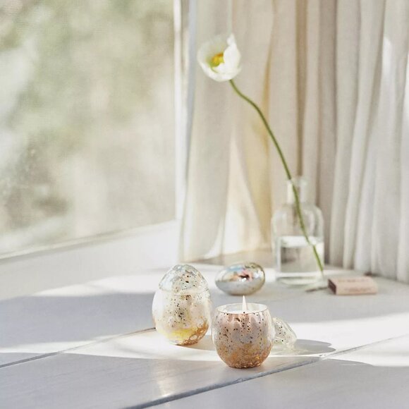 NEW Cheena Egg Fruity Peach Chamomile Glass Candle, White/Gold, by Anthropologie - Picture 3 of 4